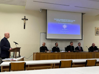 Doktorarbeit "summa cum laude" des Altcamposantiners Don Piotr Herok